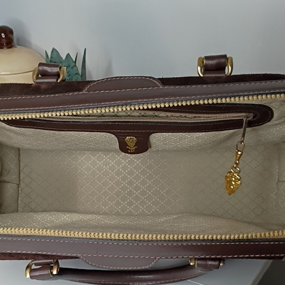 Vintage Gucci Brown Suede Boston Bag with Leather Trim – Gorgeous Condition 60s - Picture 14 of 17